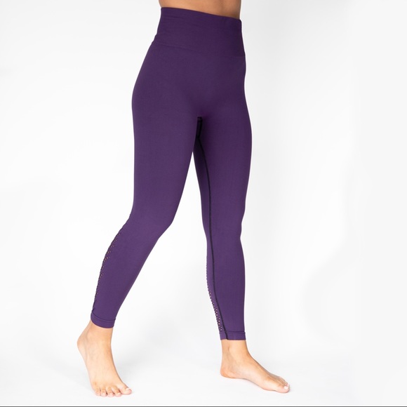 Luxury Seamless Leaf High Waist Plum Leggings - Picture 2 of 3